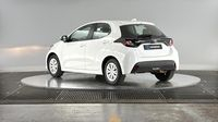 Toyota Yaris 120 VVT-i Dynamic 5p MY22 — photo 8