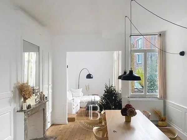 Appartement 2 pièces 64 m²