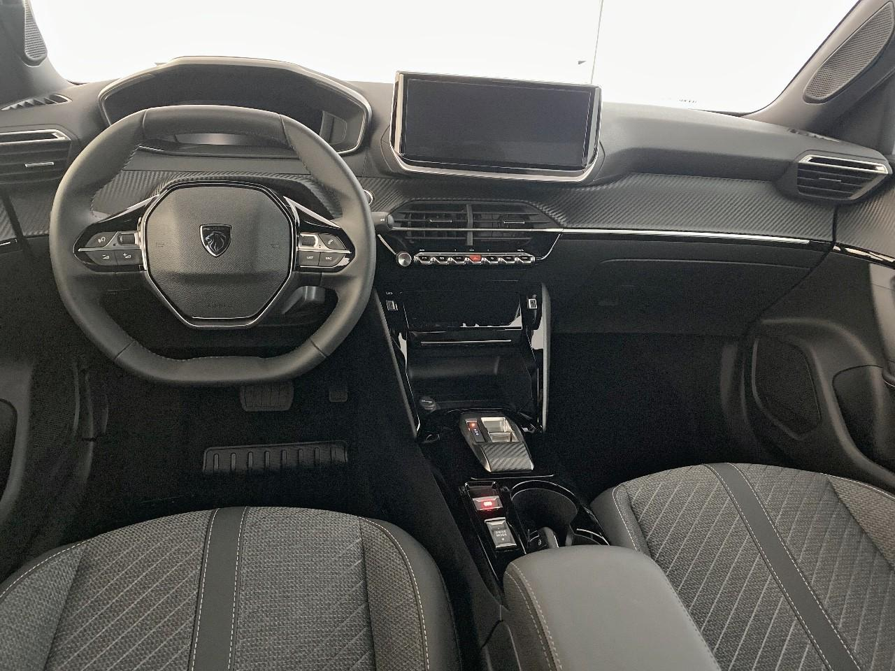 Peugeot 2008 hybrid 145 ch e-dcs6 allure — photo 8