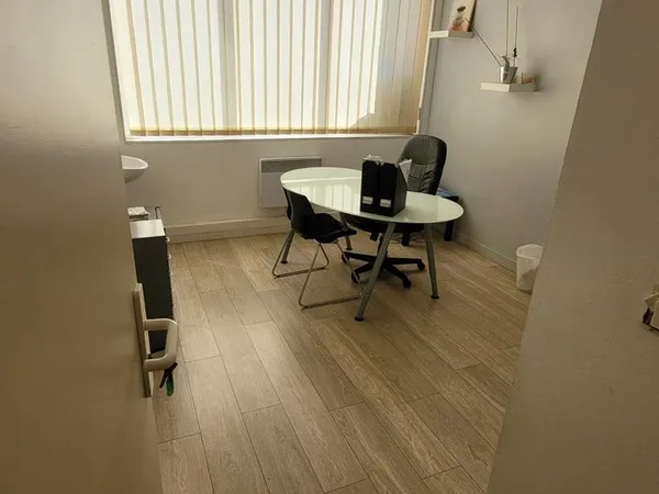 Bureau pro à louer