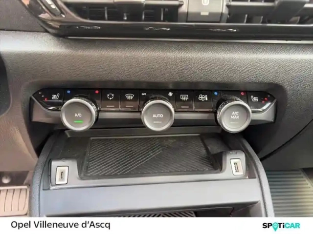 Citroën C4 1.2 puretech 130ch s&amp;s plus automatique — photo 15