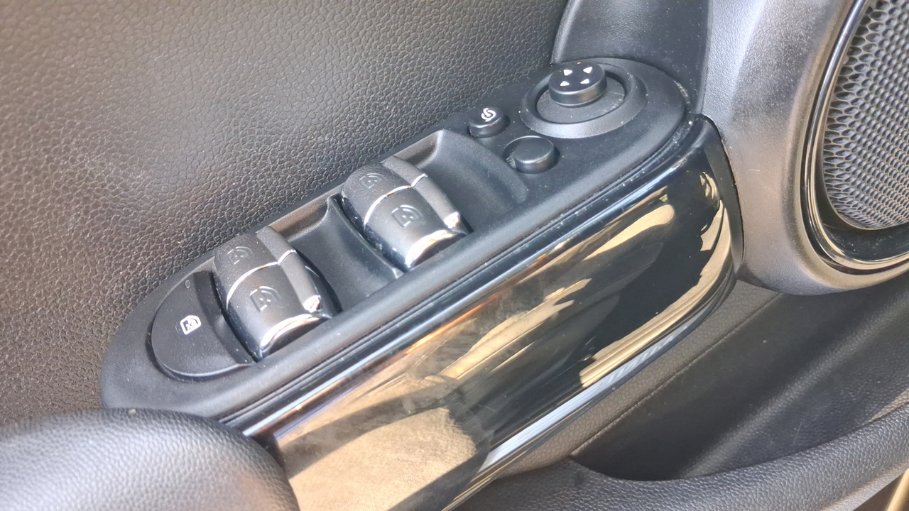 Mini Hatch 5 Portes Cooper 136 ch BVA7 — photo 21