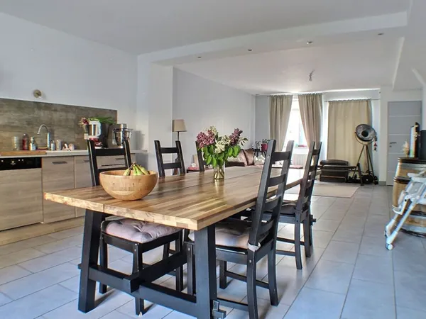 Immeuble 6 pièces 211 m²