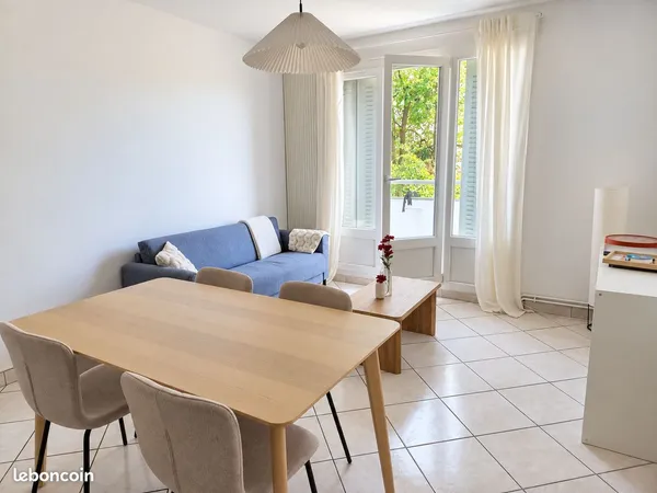 Colocation - Appartement rafraîchie 61 m² - 3 chambres - Saint-Martin-d'Hères