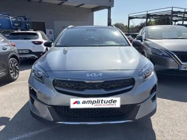 Kia Xceed 1.6 gdi 105ch + plug-in 60.5ch premium dct6 — photo 2