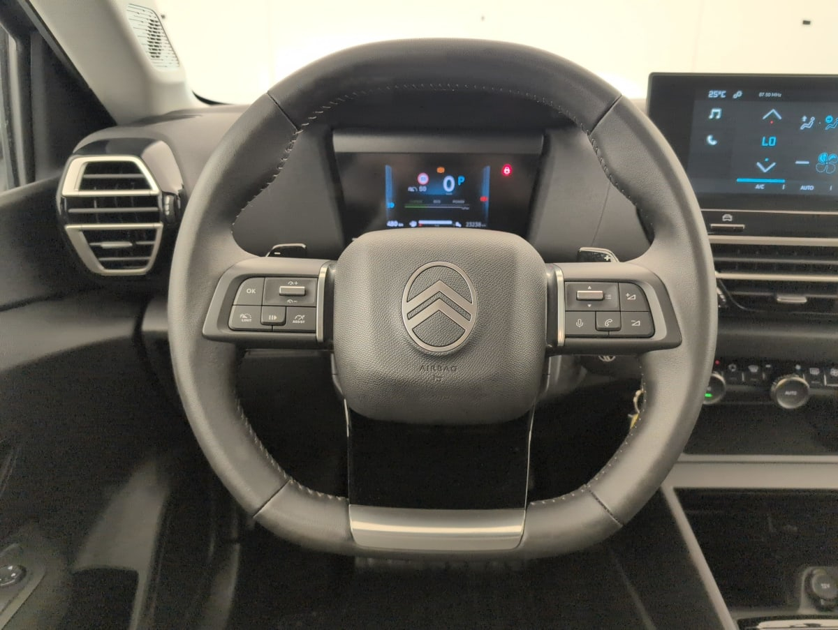 Citroën C4 — photo 14