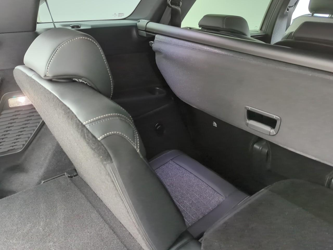Peugeot 5008 hybrid 145 ch e-dcs6 allure — photo 18