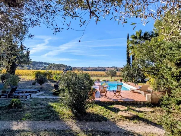 Maison de plain-pied 12 pièces 252 m²