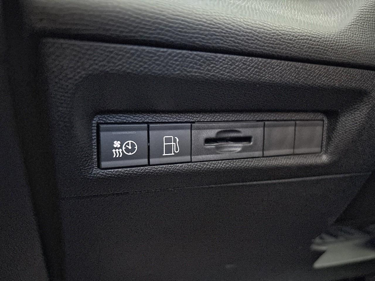 Peugeot 308 phev 180ch gt e-eat8 — photo 30