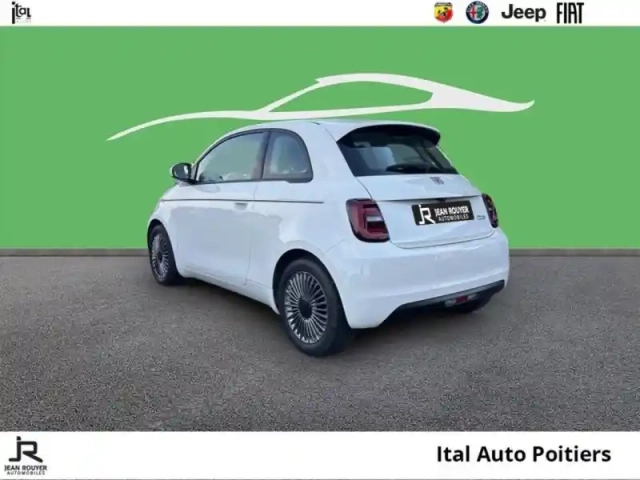 Fiat 500 fiat  icône berline 23,8 kwh — photo 7