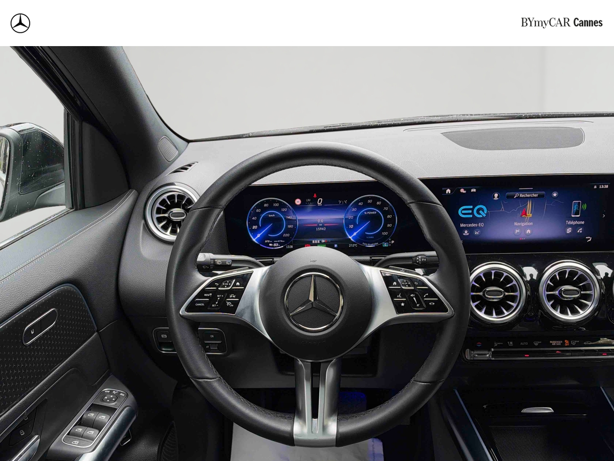 Mercedes EQA 250+ — photo 10
