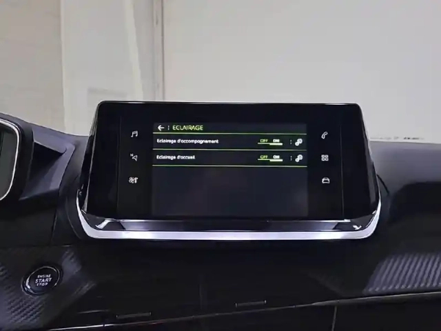 Peugeot 2008 puretech 130 s&amp;s eat8 — photo 23