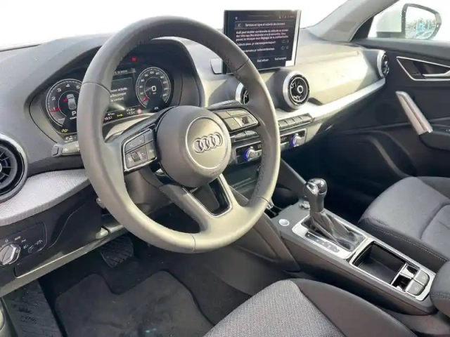Audi Q2 35 tfsi 150 s tronic 7 — photo 15
