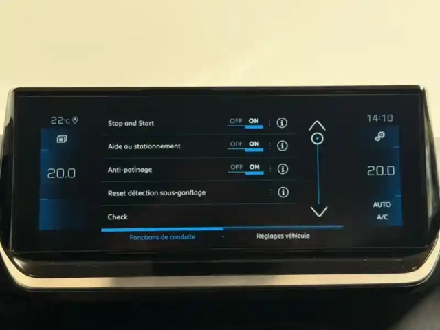 Peugeot 208 1.2 100 allure carplay gps — photo 15