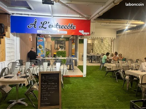 Mur locaux Vias plage 34450