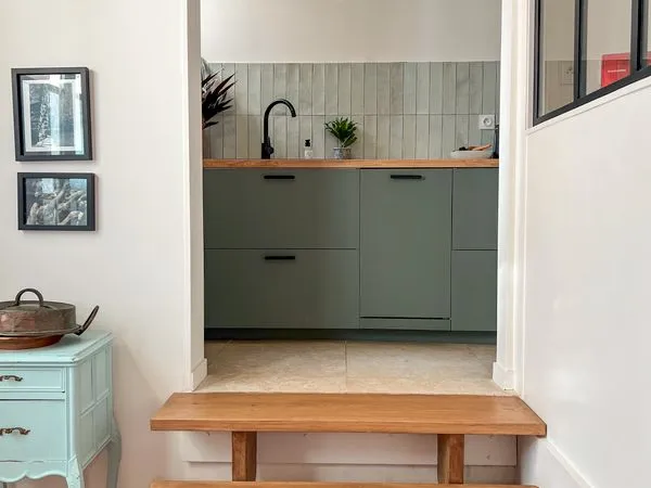 Paris 19e - Secrétan / Buttes-Chaumont - Beau 2 pièces traversant de 50 m² entièrement rénové - 439 