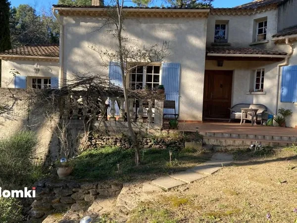 Maison/Villa T7 de 176 m² à Suze-la-Rousse 26790