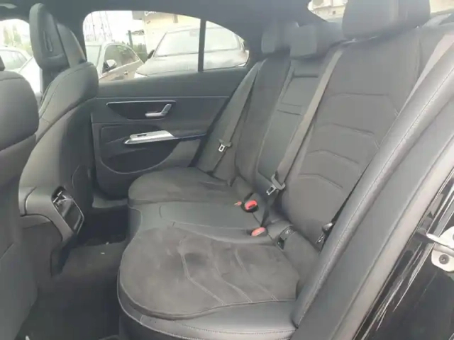 Mercedes Classe E 220 d amg line berlin — photo 25