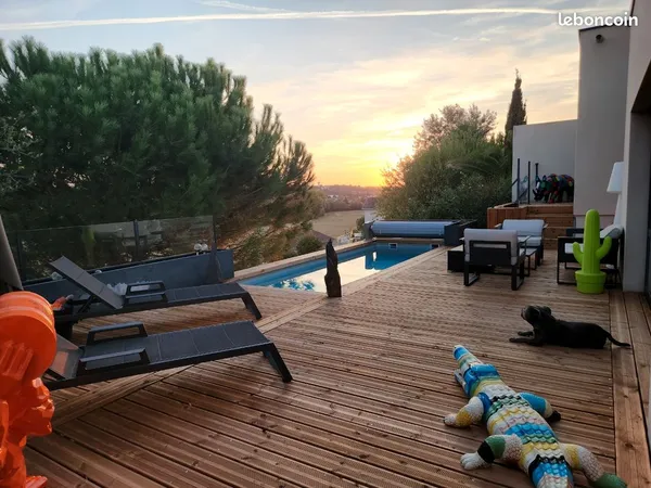 À VENDRE - MAISON D'ARCHITECTE DE 150 m² AVEC PISCINE - LAUZERVILLE (31650)