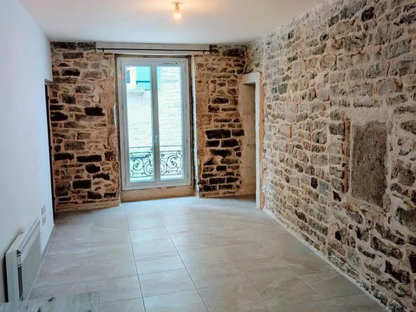 Appartement T4 65m2 Calvisson centre
