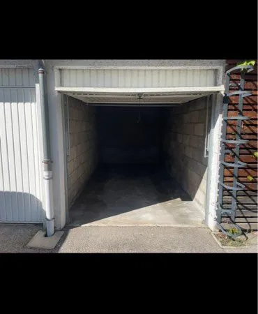 Garage à vendre