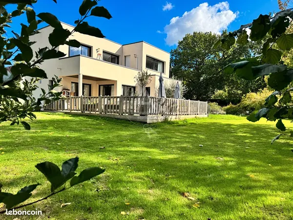 Maison 6 pièces 170 m²