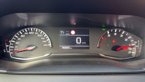 Peugeot 208 1.2 PureTech 100 - Allure – 2022 – 90069 km – Essence – Boîte Manuelle — photo 15