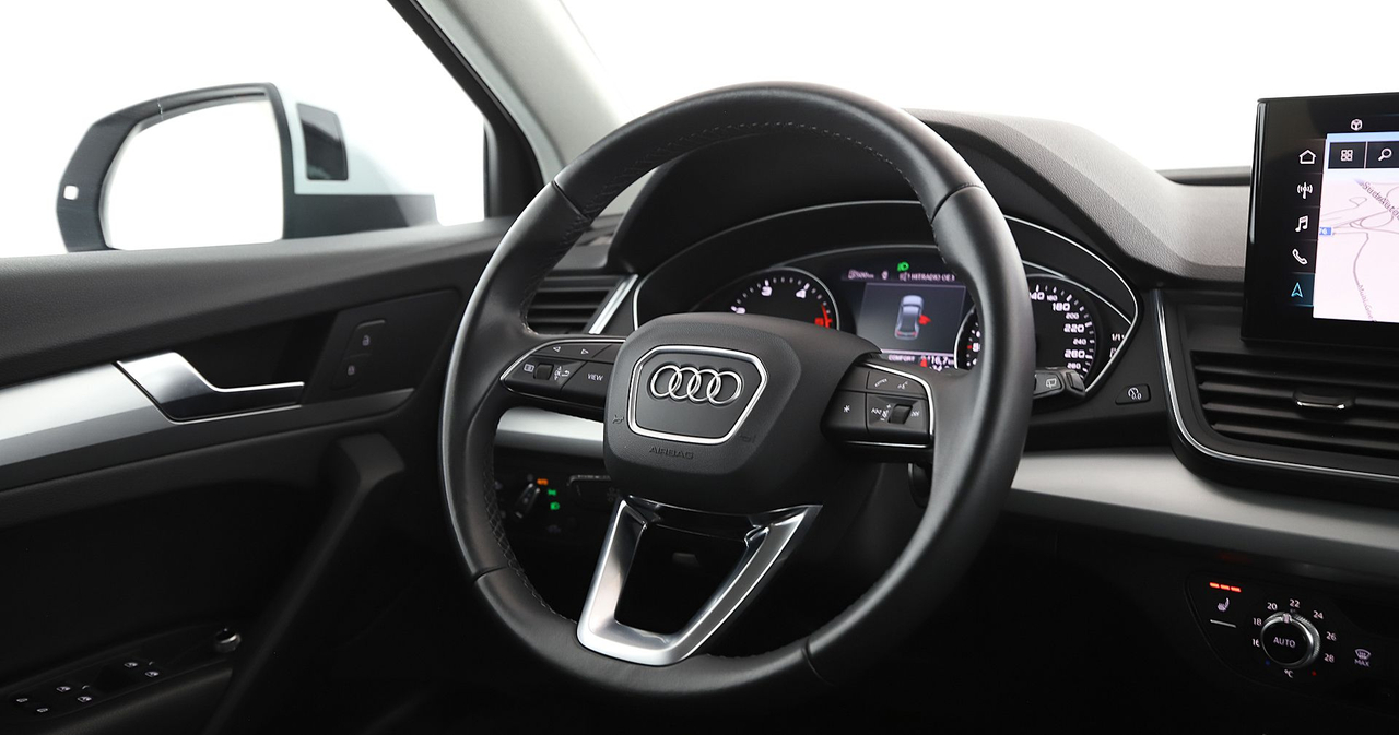 Audi Q5 Sportback — photo 17