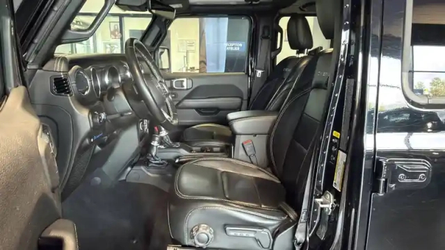 Jeep Wrangler unlimited 4xe 2.0 l t 380 ch phev 4x4 bva8 — photo 8