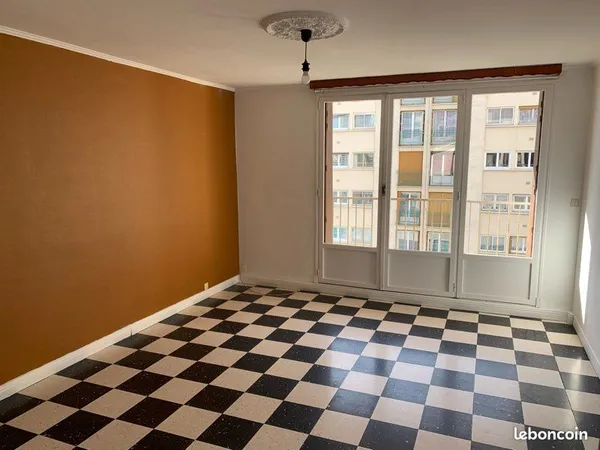 Appartement centre-ville proche commerce