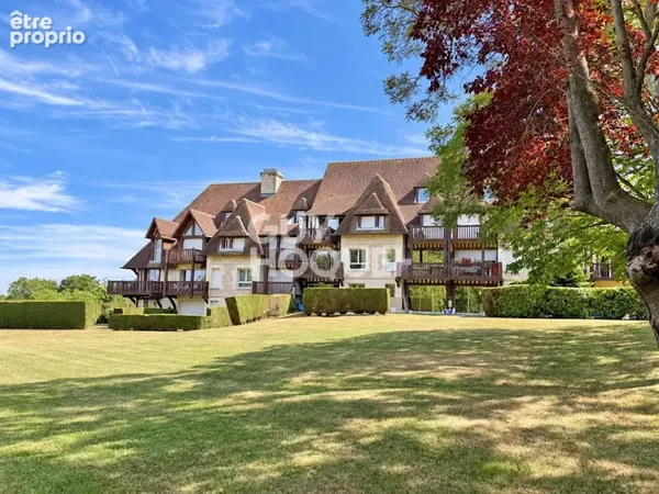 Deauville ? un duplex au vert, avec jardins et terrasses