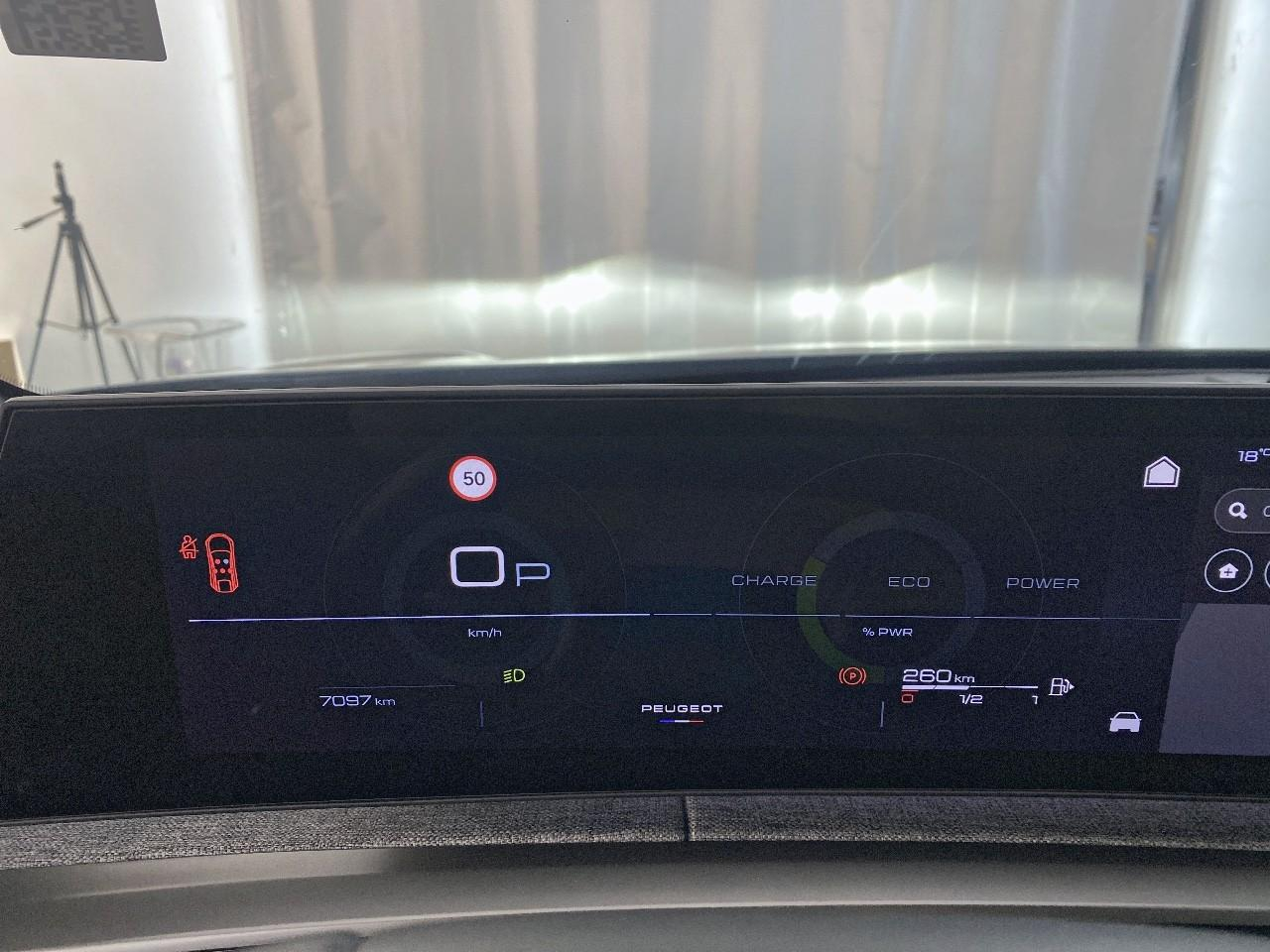 Peugeot 3008 hybrid 145 e-dcs6 allure — photo 13