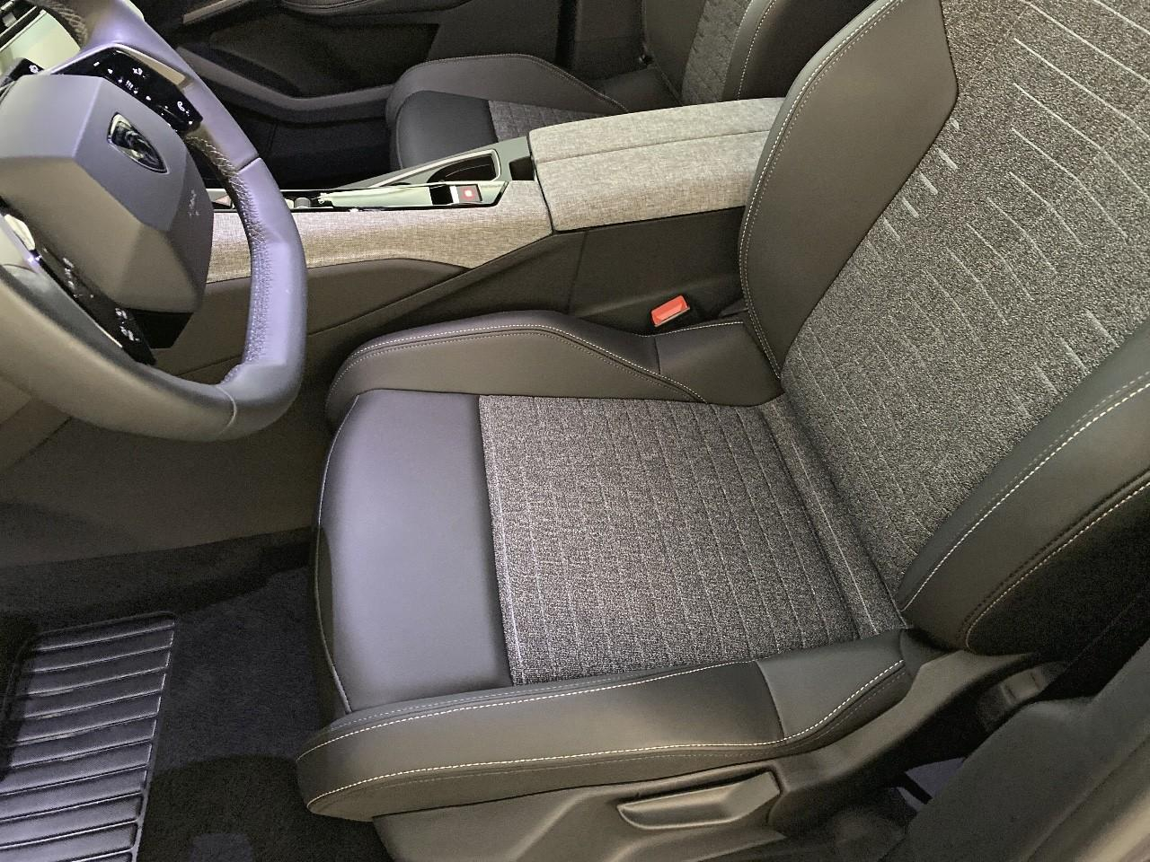 Peugeot 3008 hybrid 145 e-dcs6 allure — photo 9
