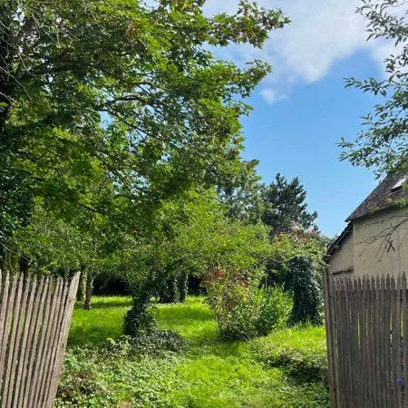 Terrain constructible de 760 m² - Centre-bourg de Dammarie (28)