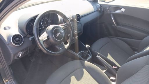 Audi A1 1.2 TFSI 86 - Ambition – 2013 – 100077 km – Essence – Boîte Manuelle — photo 15
