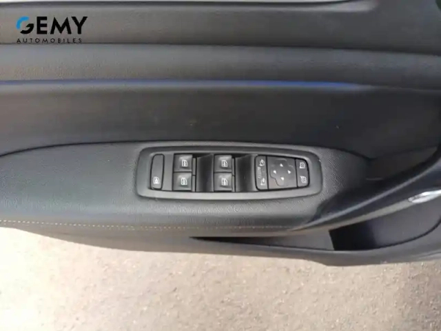 Renault Megane mégane iv berline e-tech plug-in hybride 160 - 21n — photo 12