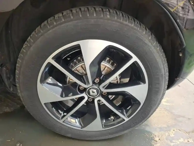 Renault Zoé zoe r90 — photo 17