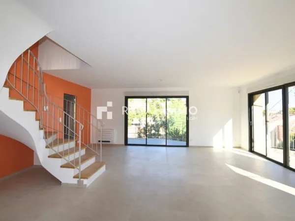 Villa neuve vue mer 135m2 habitable avec piscine sur terrain