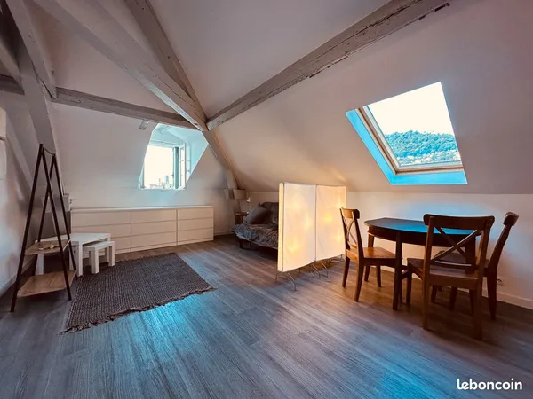 Grasse studio meublé climatisé
