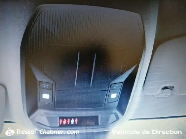 Peugeot 308 hybrid 145 e-dcs6 — photo 25