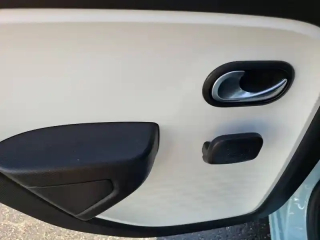 Renault Twingo iii achat intégral — photo 18