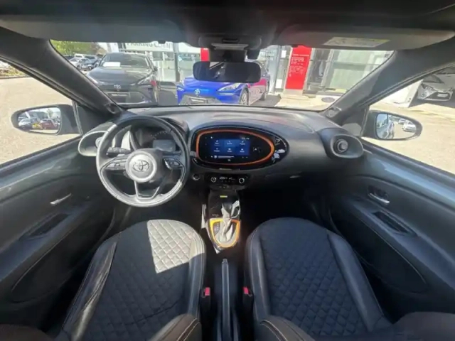Toyota Aygo 1.0 vvt-i 72 air limited cvt — photo 11