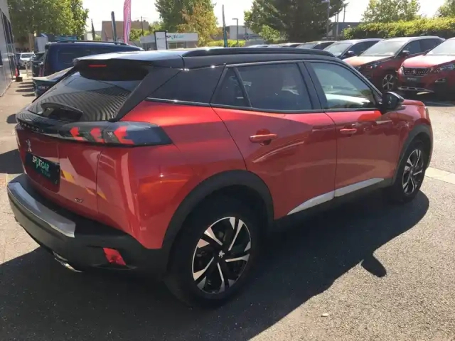 Peugeot 2008 puretech 130 s&amp;s eat8 — photo 5