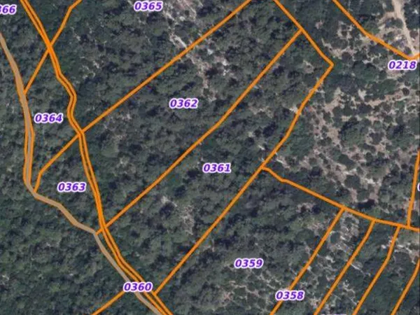 Terrain 6880 m²
