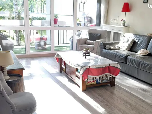 Garches - Appartement lumineux, au calme et prêt à vivre