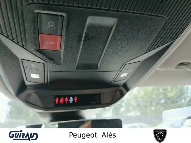 Peugeot 308 phev 180 e-eat8 — photo 11