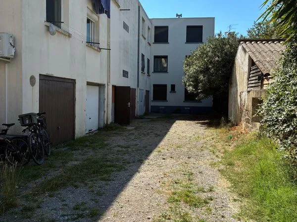 Garage 20 m2 eau + électricité