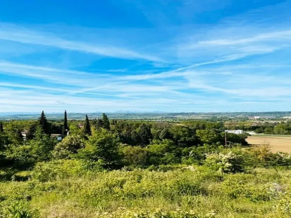 Terrain 910 m²