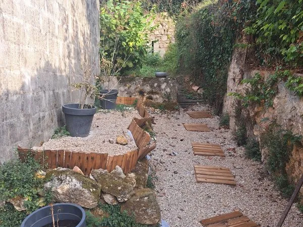 Maison le tourne avec jardin