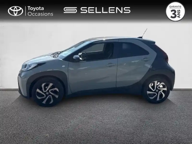 Toyota Aygo X 1.0 vvt-i 72ch design my24 — photo 3